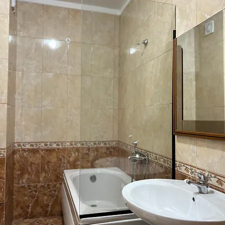 New Skanderbeg Square تيرانا