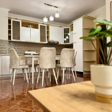 New Skanderbeg Square Apartamento *