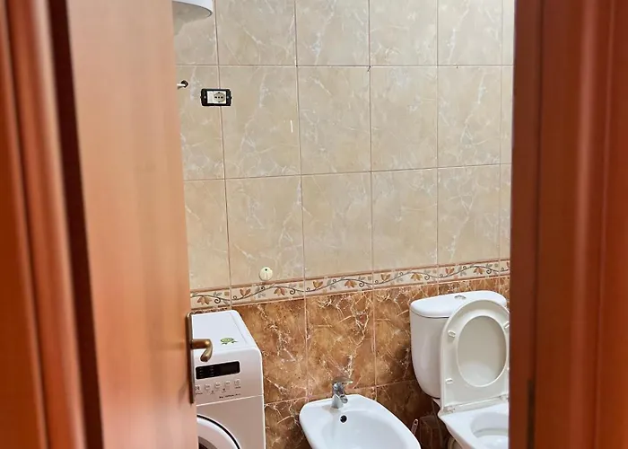 New Skanderbeg Square * ティラナ